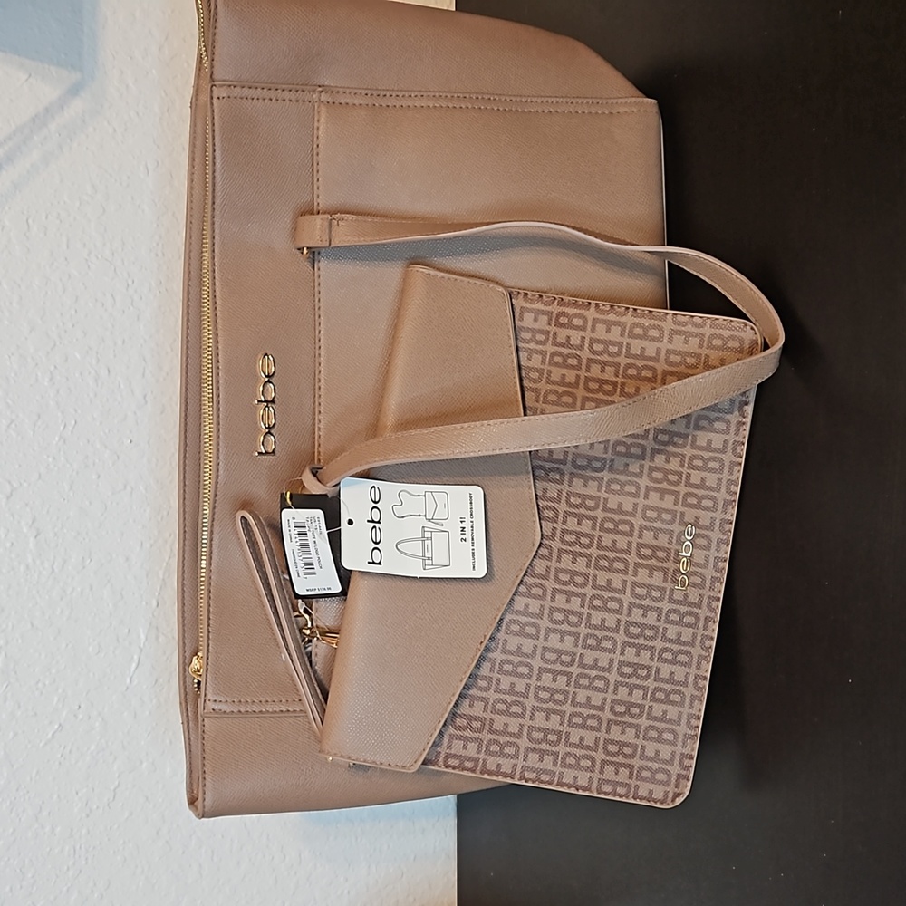 bebe tote with crossbody included